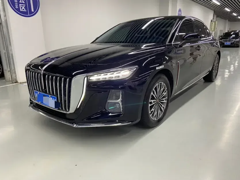Hongqi H5 Hongqi H5 2024 1.5T DCT Zhilian Qiyun Edition 2024 — photo 1, buy with delivery to Moscow