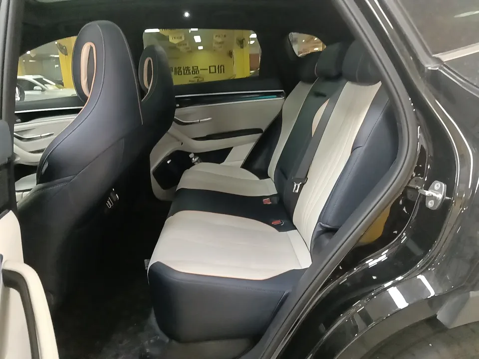 BYD Song PLUS DM Song PLUS DM 2021 DM-i 110KM 2WD Flagship PLUS 5G Edition 2022 — thumbnail 3