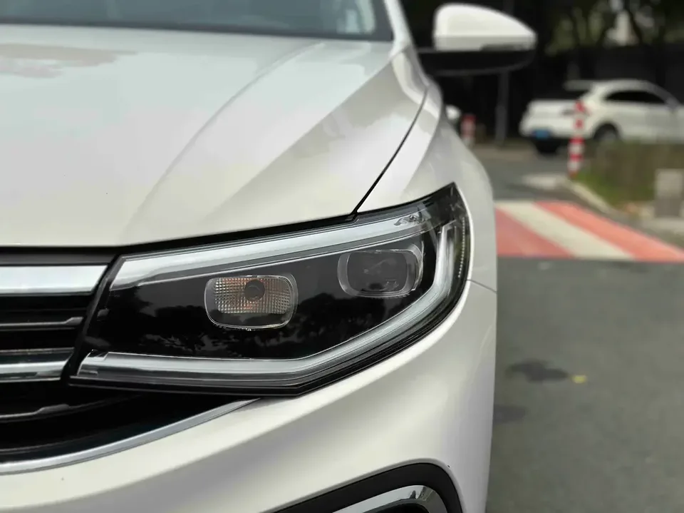 Volkswagen Bora Bora 2025 200TSI DSG Joyride Navigation Edition 2025 — thumbnail 3