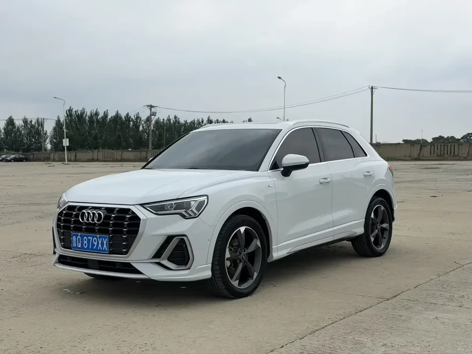Audi Q3 Audi Q3 2022 35 TFSI Progressive Dynamic 2022 — photo 1, buy with delivery to Moscow