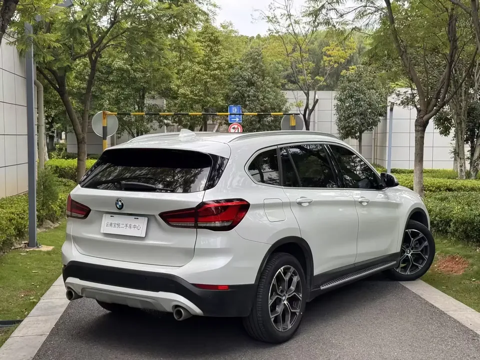 BMW X1 BMW X1 2022 sDrive20Li Fashion 2022 — миниатюра 5