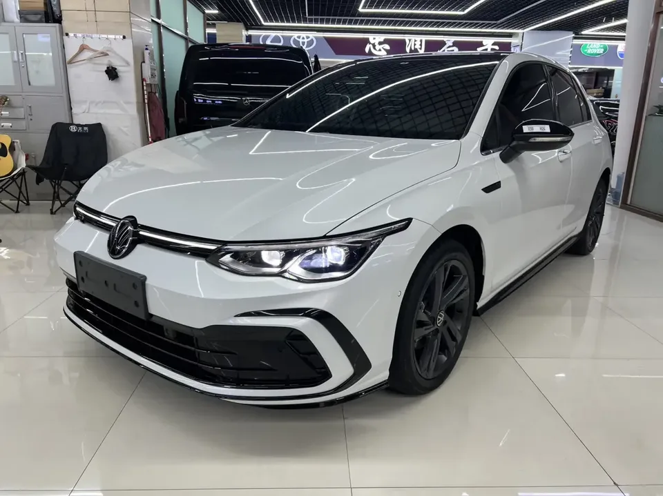 Volkswagen Golf golf 2023 280TSI DSG R-Line Lite 2023 — photo 1, buy with delivery to Moscow