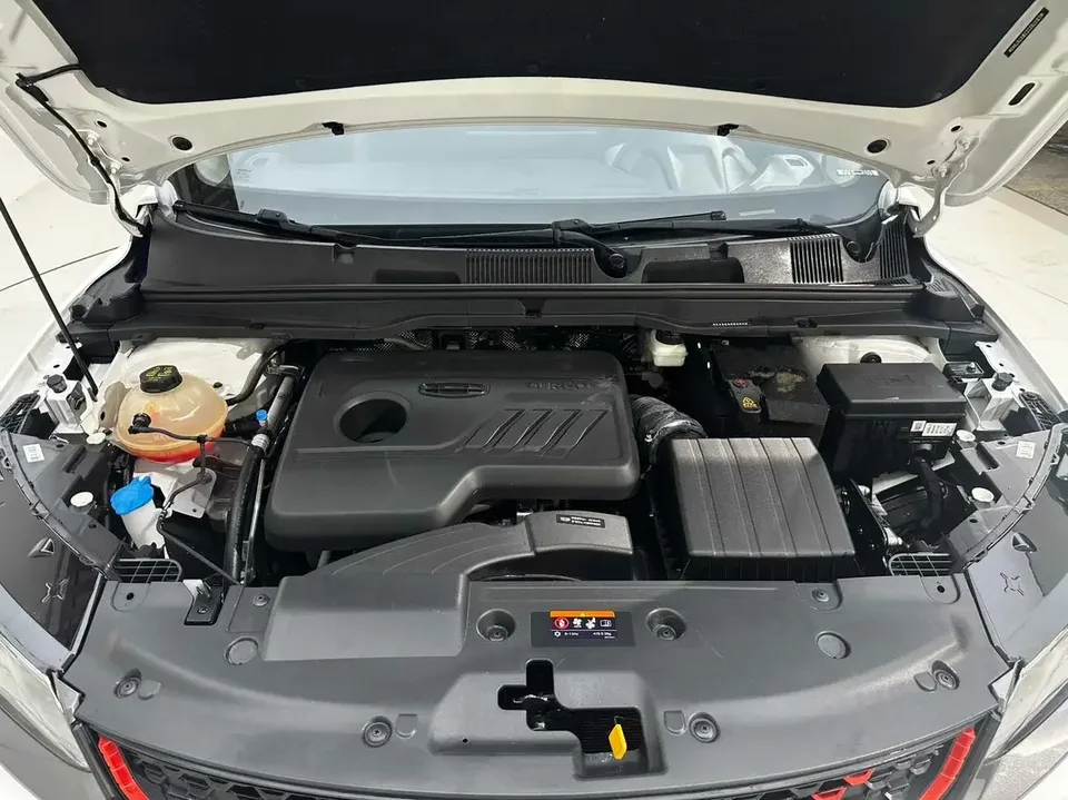 Geely Coolray SX11 Binyue 2021 240T DCT Diamond Edition 2022 — thumbnail 3