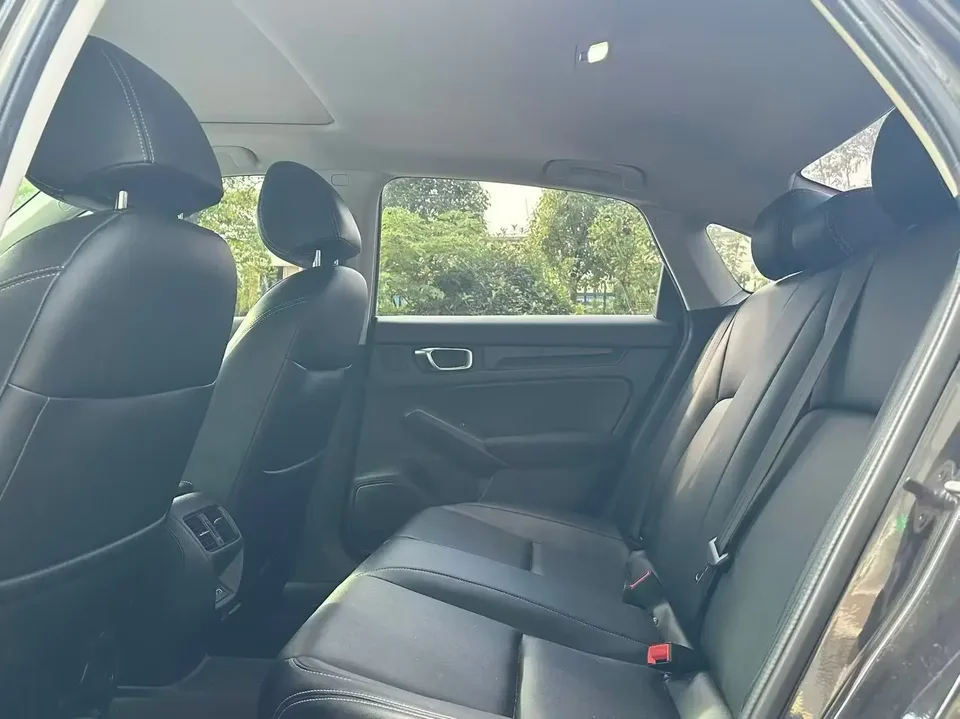 Honda Integra Style 2022 240TURBO CVT Tech Edition 2023 — thumbnail 3