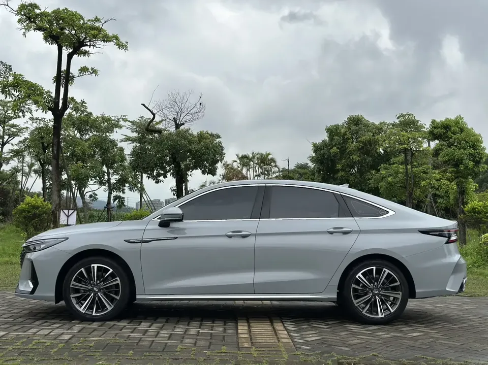 Chery Arrizo 8 Arrizo 8 2024 1.6TGDI DCT Intelligence 2024 — миниатюра 4