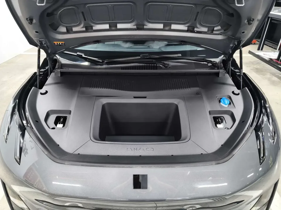 Lynk & Co Z20 Lynk & Co Z20 2025 530km rear-wheel drive Max 2025 — миниатюра 3