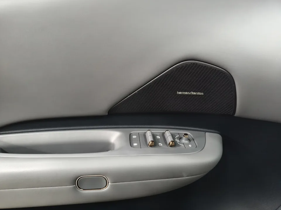Lynk & Co Z20 Lynk & Co Z20 2025 530km rear-wheel drive Max 2025 — миниатюра 5