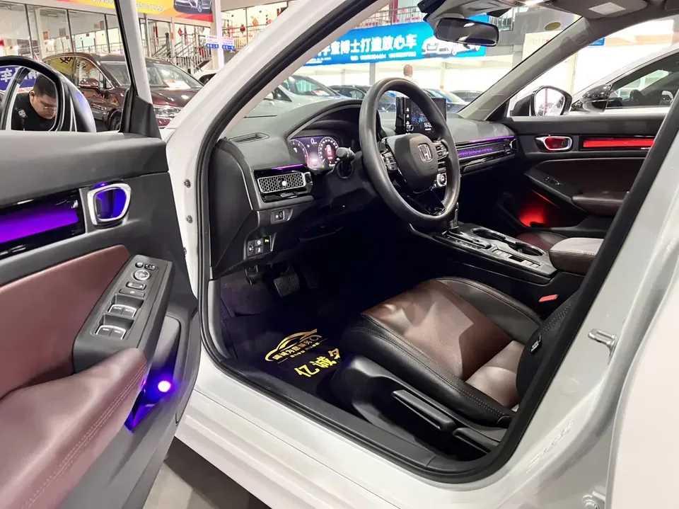 Honda Integra Style 2022 240TURBO CVT Tech Edition 2022 — thumbnail 3