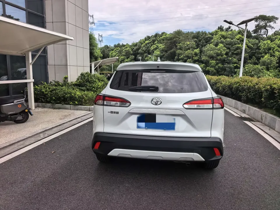 Toyota CorollaCross Corolla Sharp 2024 2.0L CVT Elite Edition 2025 — thumbnail 2