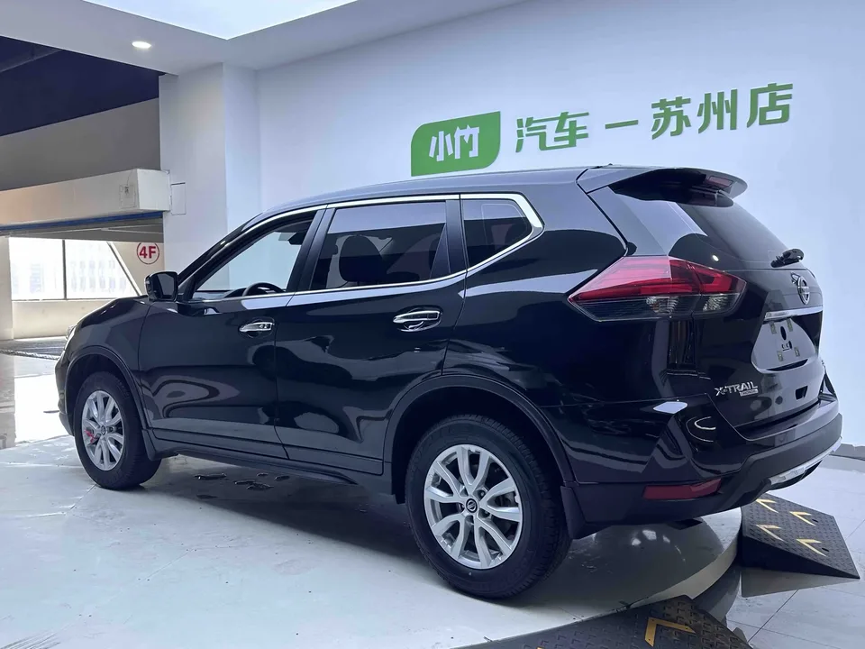 Nissan X-Trail Qijun 2023 Classic Edition 2.0L 2WD Smart Comfort Edition 2023 — thumbnail 2