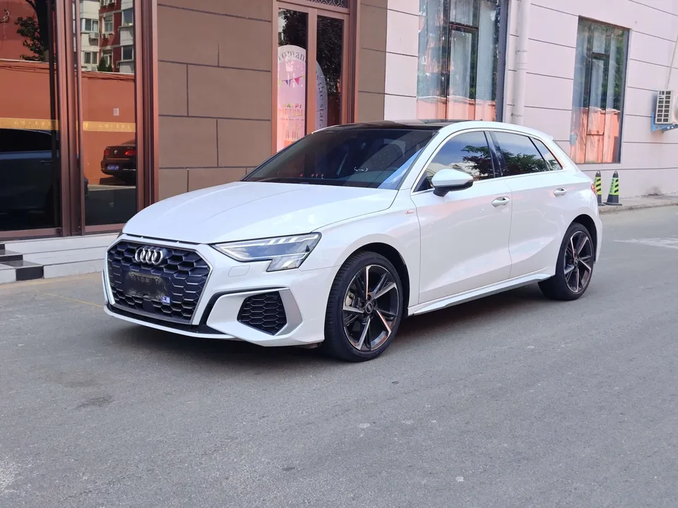Audi A3 Audi A3 2022 Sportback 35 TFSI Stylish and sporty 2022 — photo 1, buy with delivery to Moscow