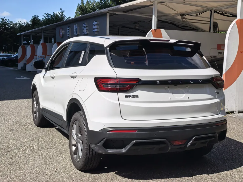 Geely Coolray SX11 Binyue 2025 1.5L CVT Super MAX 2025 — миниатюра 4
