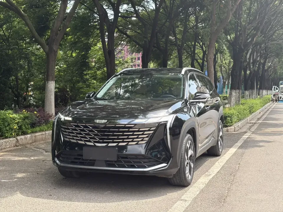Geely Atlas L Boyue L 2023 1.5TD DCT Luxury 2023 — photo 1, buy with delivery to Moscow