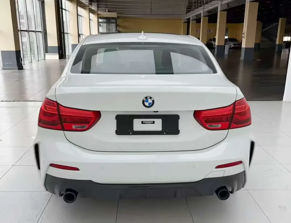 BMW 1 Series BMW 1 Series 2021 120i M Sport Night Edition 2022 — thumbnail 2