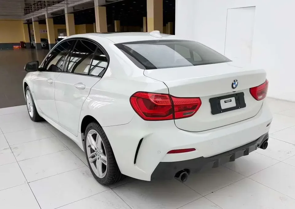 BMW 1 Series BMW 1 Series 2021 120i M Sport Night Edition 2022 — thumbnail 4