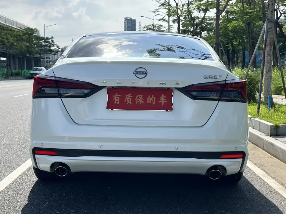 Nissan Altima Sound of nature 2022 2.0L XL-TLS Enjoy Edition 2024 — thumbnail 4