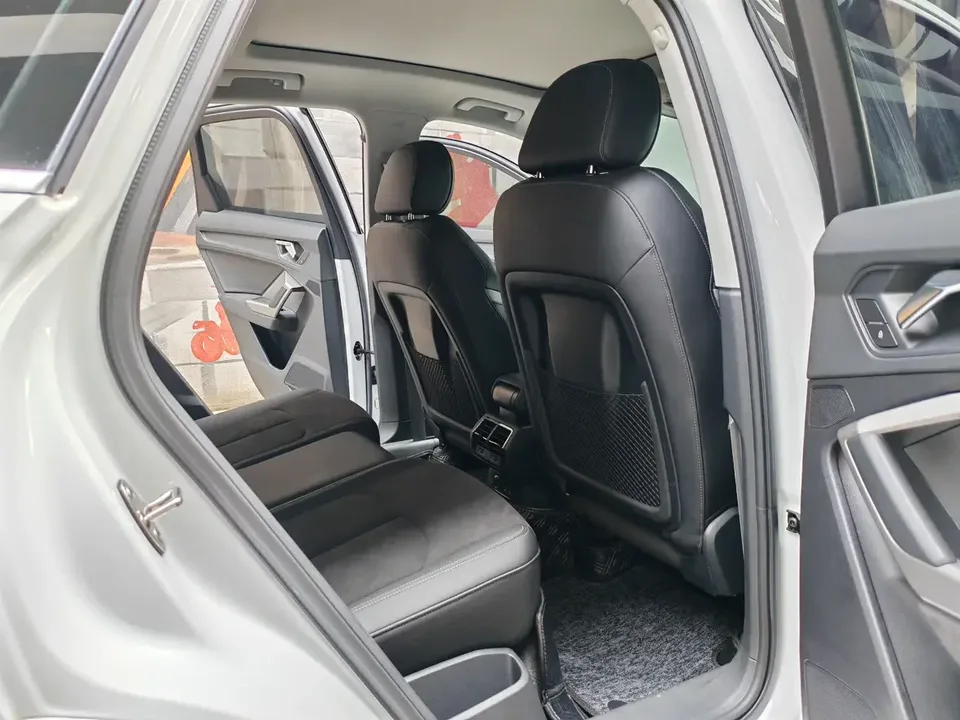 Audi Q3 Audi Q3 2022 35 TFSI Progressive Dynamic 2022 — миниатюра 4