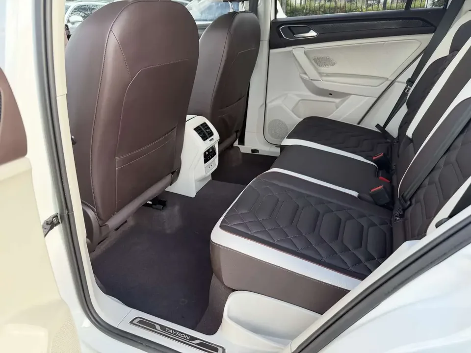 Volkswagen Tayron Tanyue 2023 280TSI 2WD Luxury Plus Advanced Edition 2023 — thumbnail 4