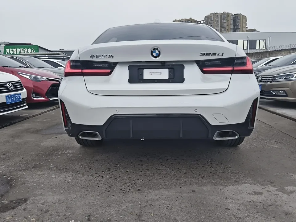 BMW 3 Series BMW 3 Series 2023 320i M Sport Package 2023 — thumbnail 2
