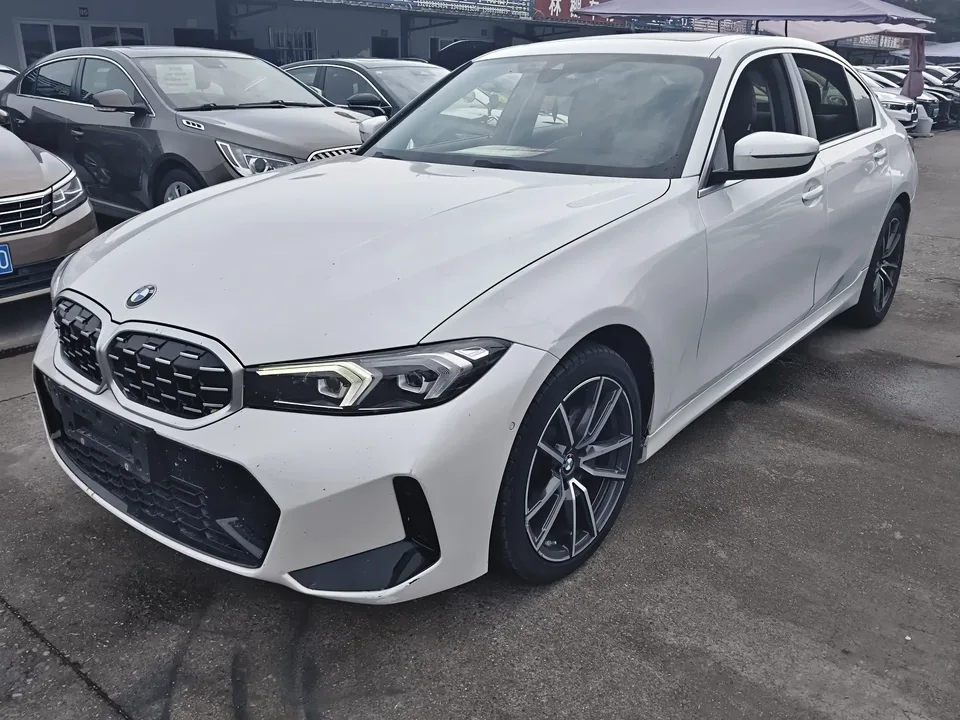 BMW 3 Series BMW 3 Series 2023 320i M Sport Package 2023 — photo 1, buy with delivery to Moscow