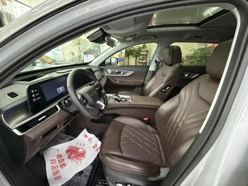 Chery Tiggo 8 Pro Tiggo 8 PRO 2024 Champion Edition 290T 2WD Peak Edition 5 Seaters 2024 — миниатюра 5
