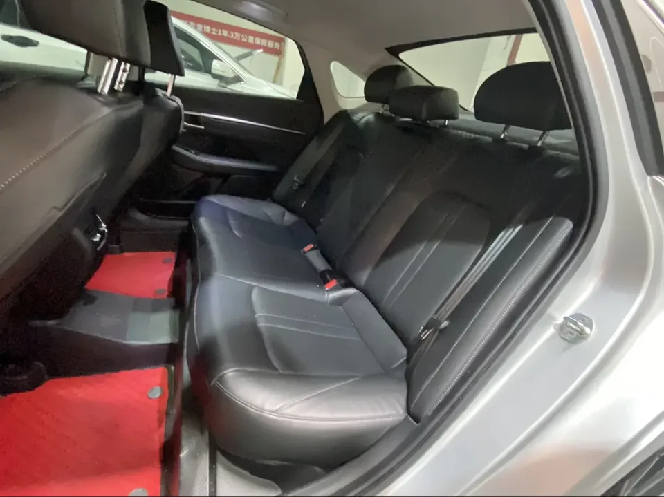 Hyundai Sonata sonata 2024 1.5T Pro 2024 — миниатюра 3