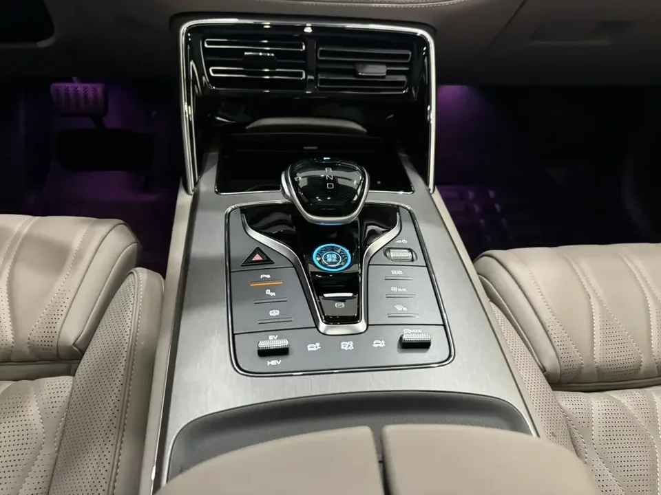 BYD Tang DM Tang DM 2023 DM-p Champion Edition 215KM 4WD Flagship 2023 — thumbnail 5