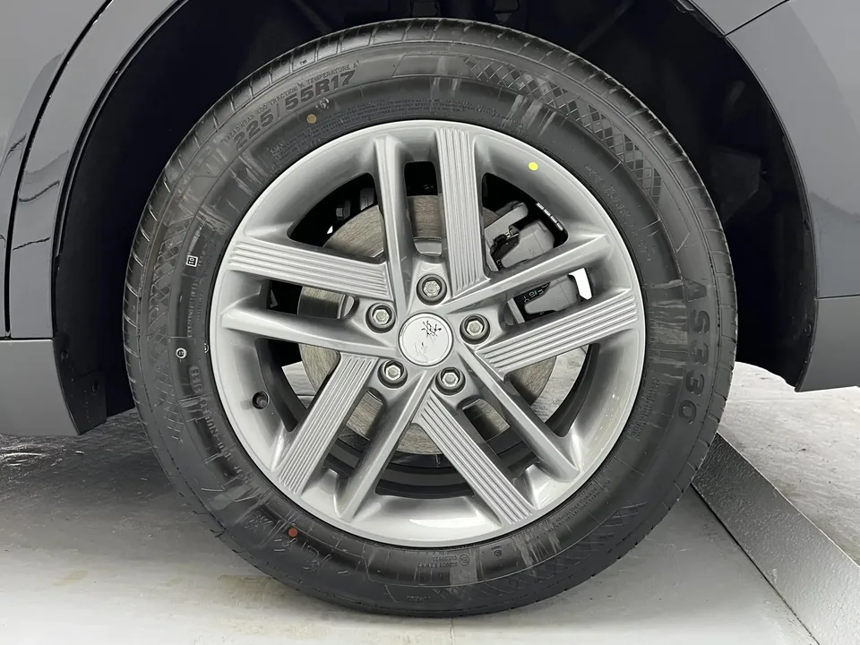 Hongqi E-QM5 Hongqi E-QM5 2025 500KM Travel Edition 2026 — thumbnail 3
