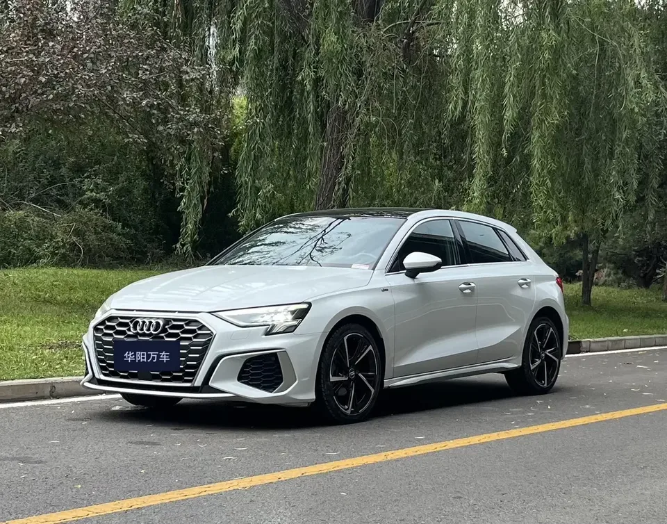 Audi A3 Audi A3 2022 Sportback 35 TFSI Stylish and sporty 2022 — photo 1, buy with delivery to Moscow