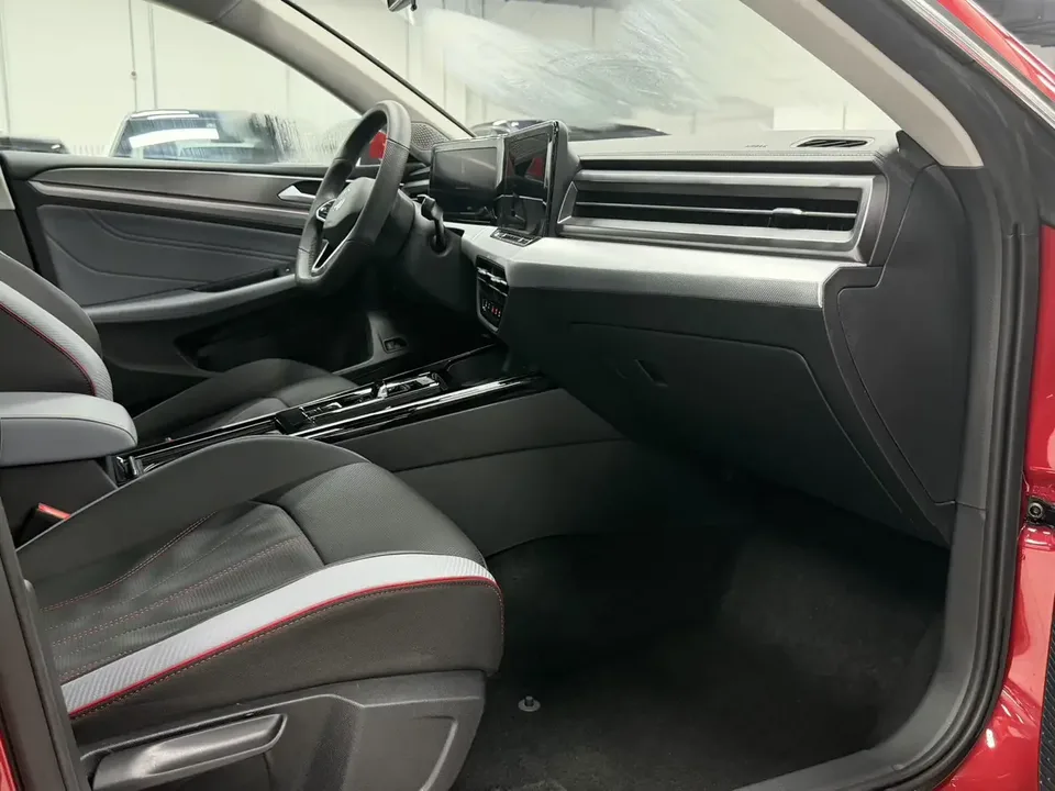 Volkswagen Lamando Lingdu 2022 Lingdu L 280TSI DSG Cool Edition 2023 — thumbnail 5