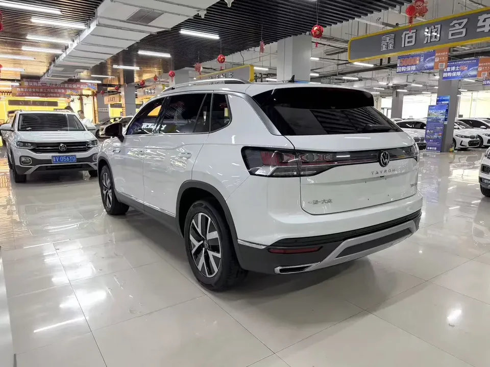 Volkswagen Tayron Tanyue 2023 280TSI 2WD Luxury Plus Advanced Edition 2023 — thumbnail 4