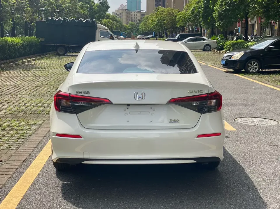 Honda CIVIC Civic 2022 240TURBO CVT Dynamic Edition 2024 — thumbnail 2