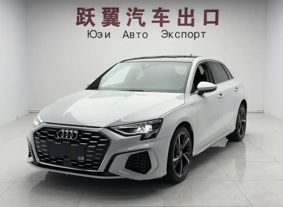 Audi A3 Audi A3 2022 Sportback 35 TFSI Stylish and sporty 2022 — photo 1, buy with delivery to Moscow