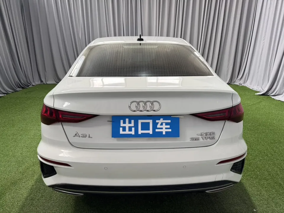 Audi A3 Audi A3 2022 A3L Limousine 35 TFSI Stylish Sports 2023 — миниатюра 2