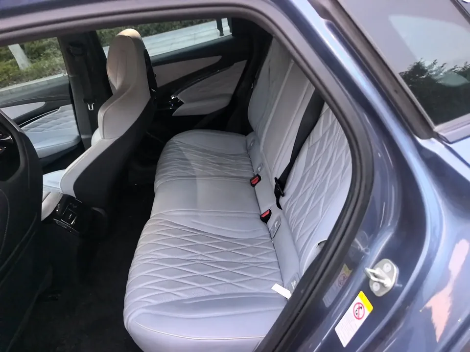 BYD Seal seal 2022 550KM Standard Range Rear-wheel Drive Premium Edition 2023 — thumbnail 3