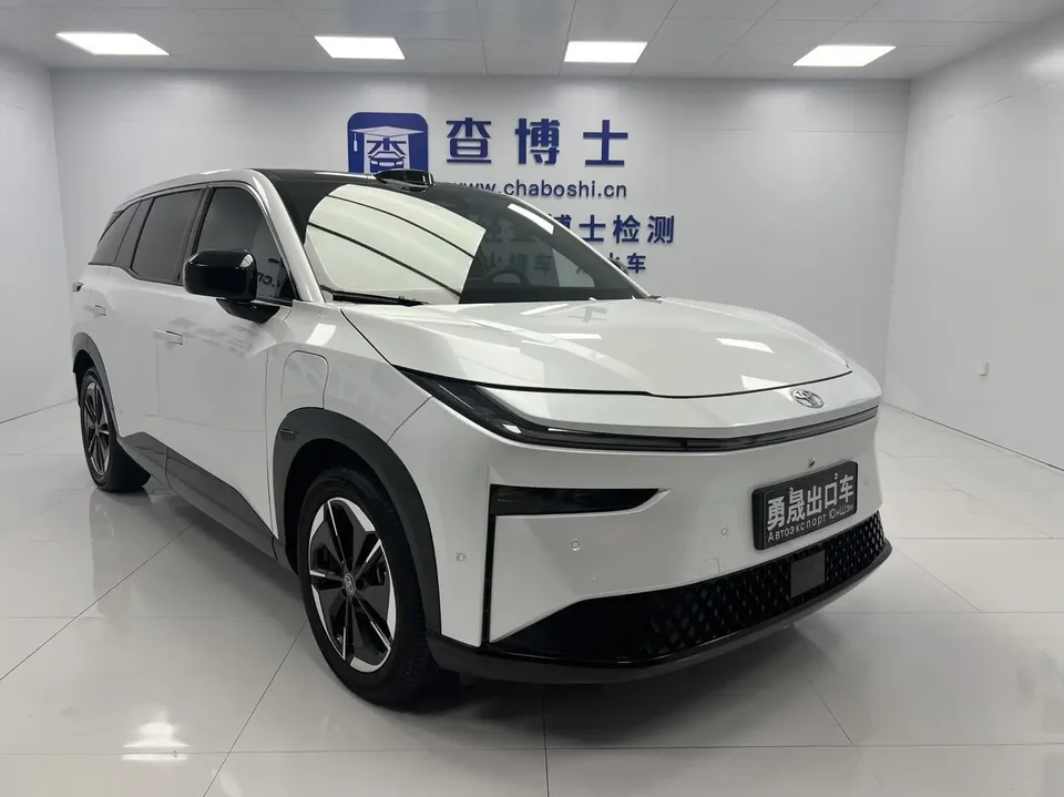 Toyota Bozhi 3X Bozhi 3X 2025 520 Pro+ LiDAR Edition 2025 — photo 1, buy with delivery to Moscow