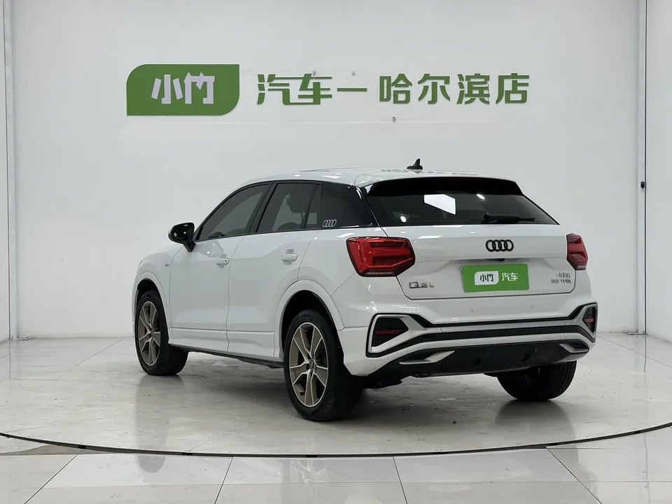 Audi Q2L Audi Q2L 2022 35 TFSI Stylish Dynamic 2022 — thumbnail 2