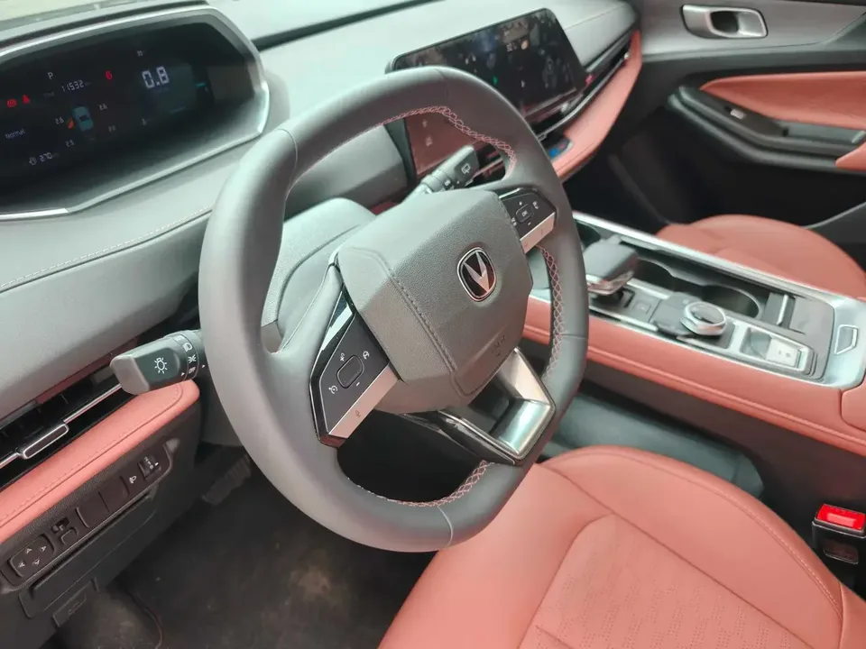 Changan CS55 Plus Changan CS55 PLUS 2024 The third generation 1.5T DCT premium model 2024 — миниатюра 4
