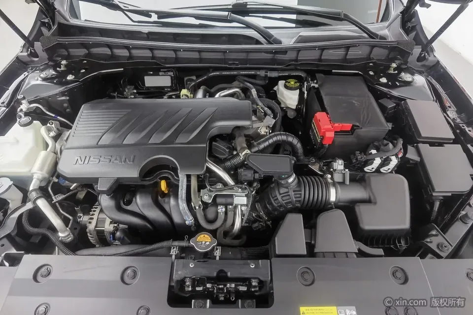 Nissan Altima Sound of nature 2022 2.0L XL-TLS Enjoy Edition 2023 — thumbnail 2