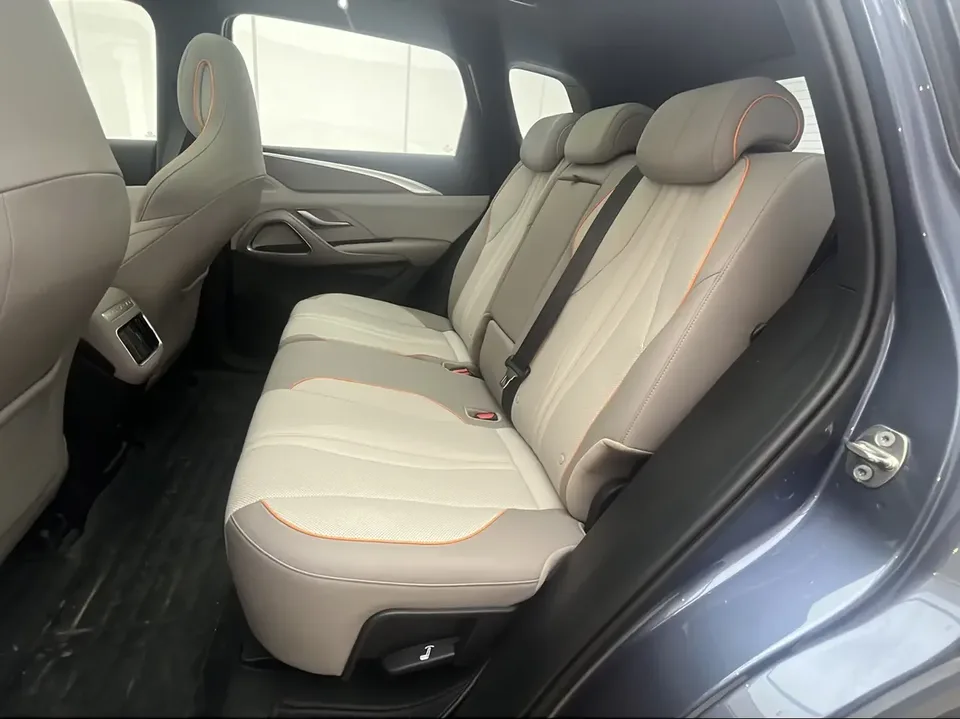 BYD Song Pro DM Song Pro DM 2023 DM-i Champion Edition 110km Excellence 2024 — thumbnail 3