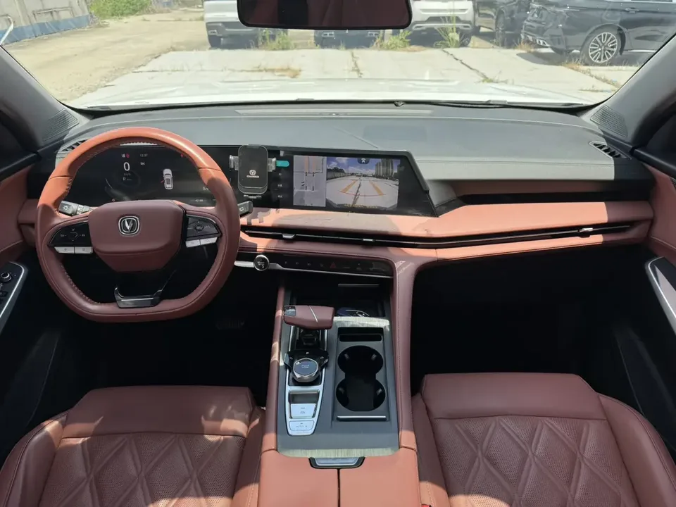 Changan CS75PLUS Changan CS75 PLUS 2023 The third generation 1.5T automatic pilot model 2023 — thumbnail 3