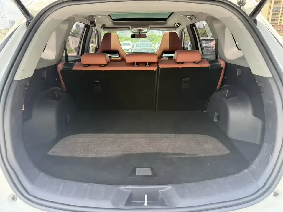 Changan CS75PLUS Changan CS75 PLUS 2023 The third generation 1.5T automatic pilot model 2023 — thumbnail 4