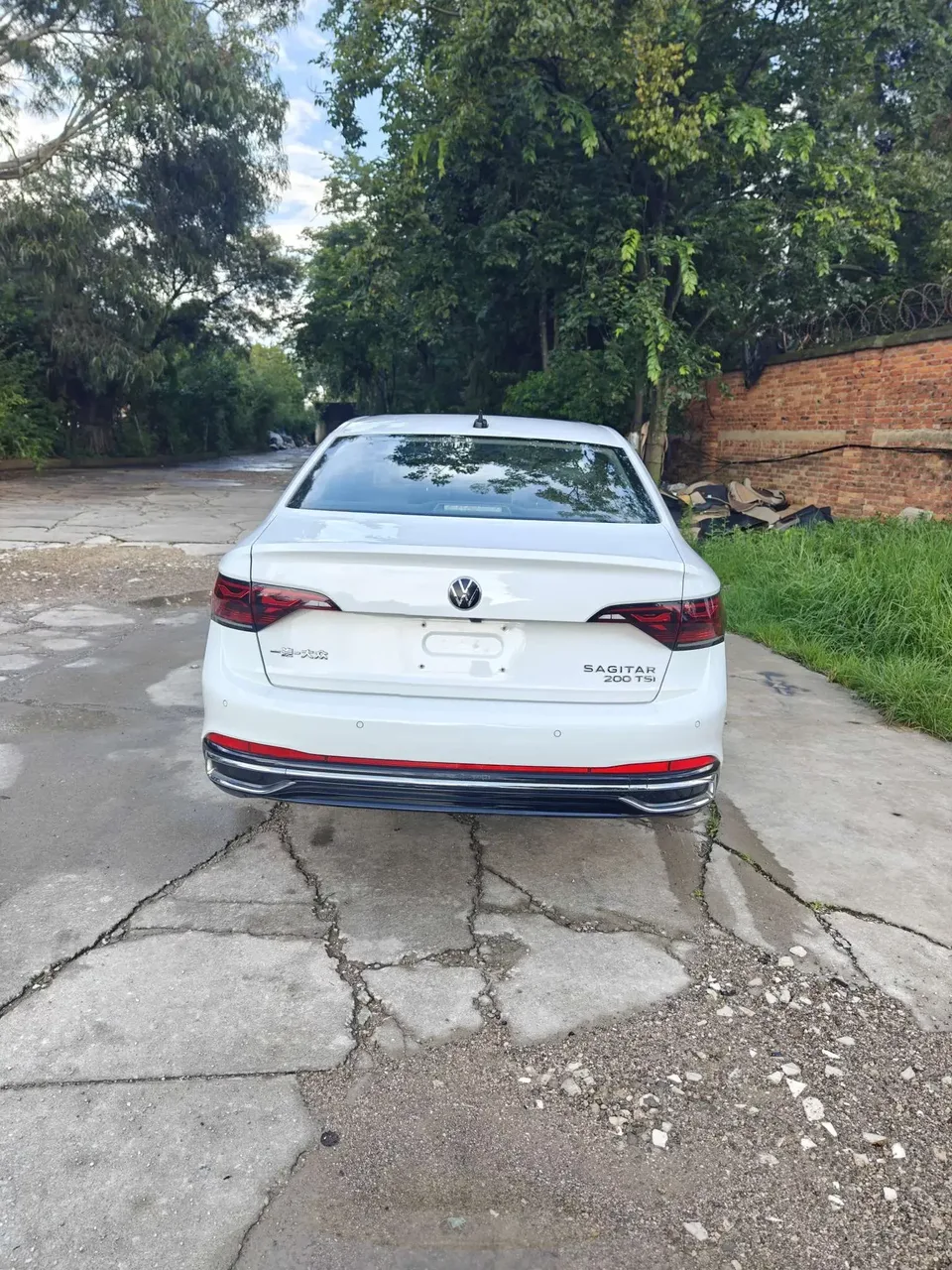Volkswagen Sagitar Sagitar 2023 200TSI DSG Flying Edition 2023 — thumbnail 2