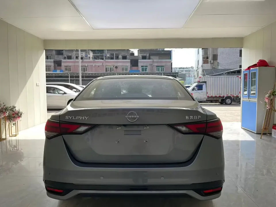 Nissan Sylphy Sylphy 2023 1.6L CVT Enjoy Edition 2024 — миниатюра 2