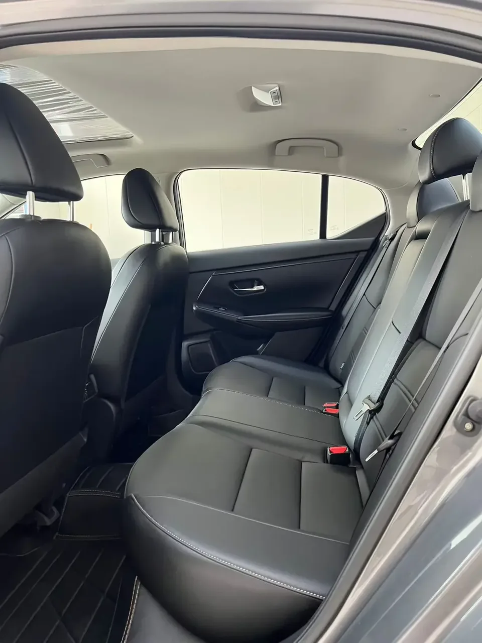 Nissan Sylphy Sylphy 2023 1.6L CVT Enjoy Edition 2024 — миниатюра 3