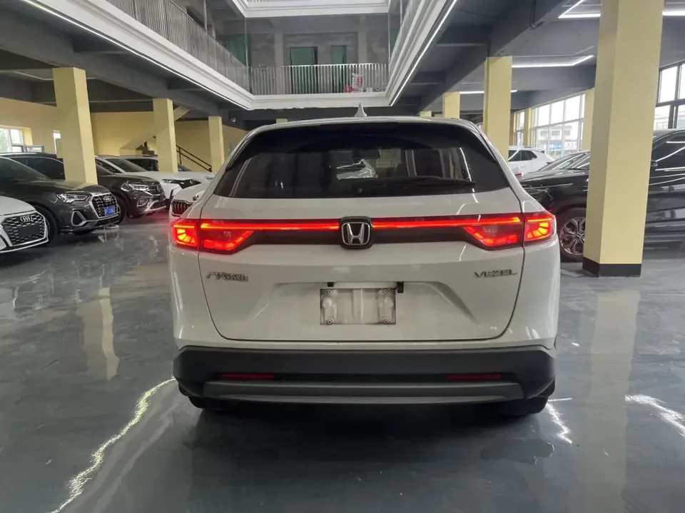 Honda VEZEL Binzhi 2023 1.5L CVT Elite Edition 2023 — thumbnail 2