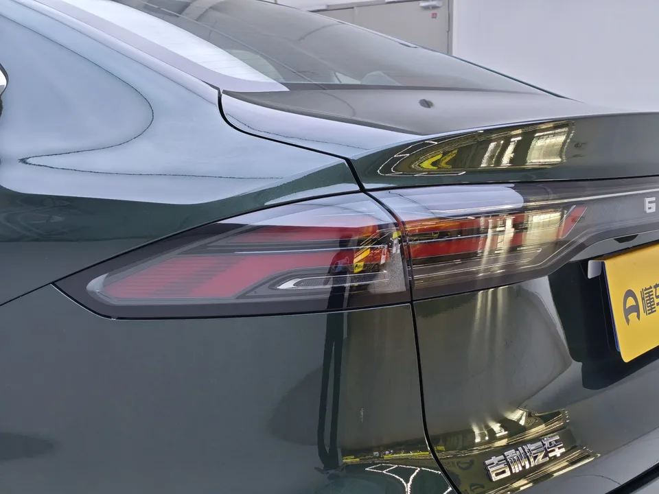 Geely Emgrand emgrand 2026 5th Generation 1.5T DCT Flagship Model 2026 — thumbnail 4
