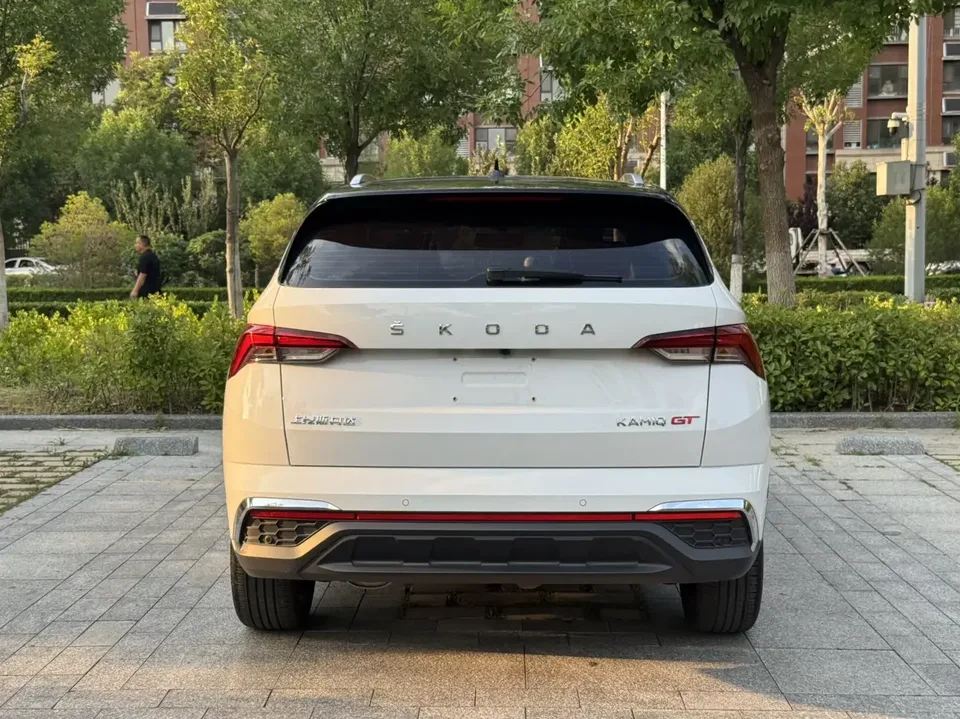 Skoda Kamiq Komic GT 2023 Modified 1.5L Automatic Premium Edition 2023 — миниатюра 2