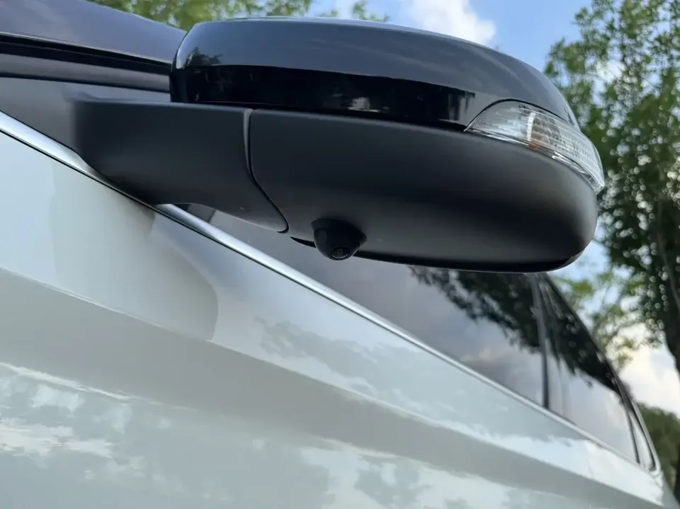Skoda Kamiq Komic GT 2023 Modified 1.5L Automatic Premium Edition 2023 — миниатюра 3