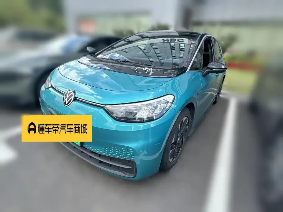 Volkswagen ID.3 Volkswagen ID.3 2022 Pure Smart Edition 2022 — photo 1, buy with delivery to Moscow